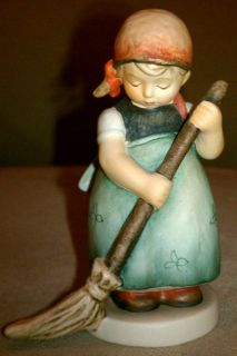  Goebel Little Sweeper Figurine Signed by Gerhard Skrobek TMK6
