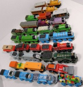 Thomas The Tank Engine Friends Wooden Train Railway Engines Cars 34 PC