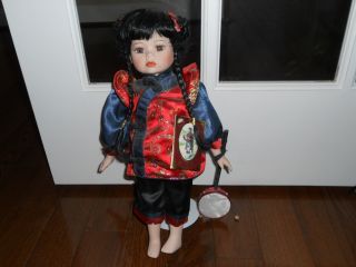 Geppeddo Dolls of The World May Lee Chinese Porcelain Doll LQQK