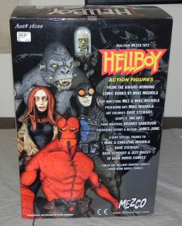 MISB Hellboy 18 Figure Mezco 2005 Angry Open Mouth Comic Book