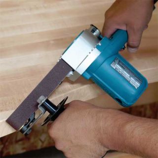 Makita 9031 5 Amp 1 3/16 Inch by 21 Inch Variable Speed Belt Sander