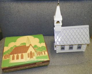 VERY NICE COMPLETE PLASTICVILLE CHURCH WITH NICE ORIGINAL BOX