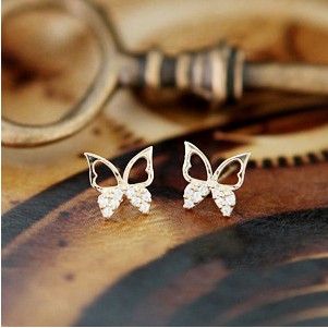 Fashion Elegant Crystal Rhinestone Hollow Out Butterfly Ear Stud