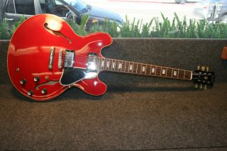 Gibson ES 335 1963 Historic Reissue with Tom Holmes Pickups