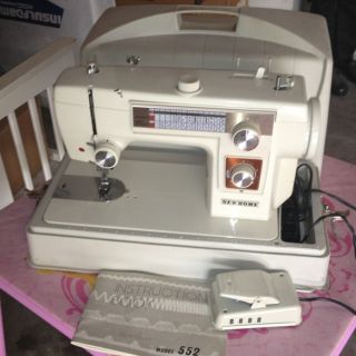Vintage New Home Janome Model 552 Sewing Machine with Foot Control