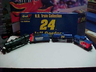 1996 Jeff Gordon 24 Dupont H O 1 64 Revell Train Set