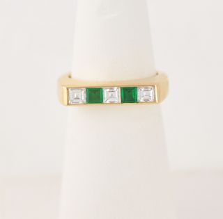 Oscar Heyman Emerald Diamond Ring
