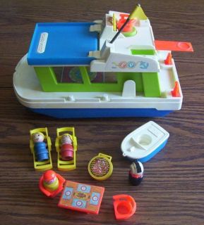 Vintage 1972 Fisher Price 985 Little People Happy Houseboat