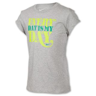 Nike Everyday Is My Day Girls Tee