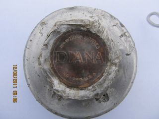Moon Diana Antique Automobile Threaded Screw on Hub Cap
