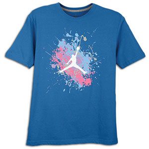 The Jordan Painted Splatter Jumpman T Shirt is made of jersey fabric