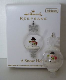 New 2012 Hallmark Miniature A SNOW HELLO Snowman Snow Globe Christmas