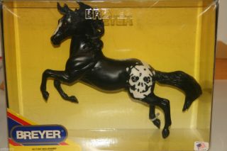 Breyer Limited Edition Halloween Horse 710001 Skullduggery RARE