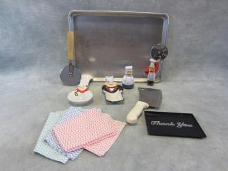 This is a Scavo Pizzeria Kitchen Items prop set. This set includes