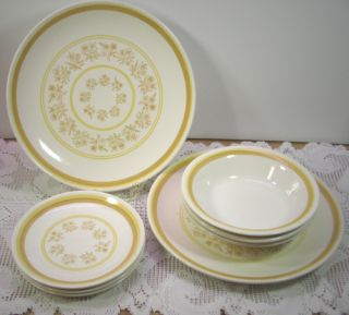 Jeannette Royal China Queens Lace 1 Dinner Plate 1 Salad Plate 2