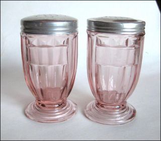 Jeannette Glass Pink 30s Jenny Ware Salt Pep Shakers