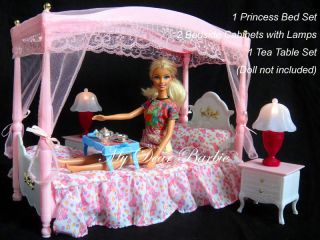Princess Bed Bedroom Set for Vintage Barbie Dolls B33