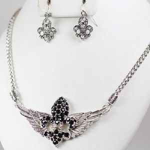 Rhinestone Fleur de Lis Wings Pendant Necklace Jewelry