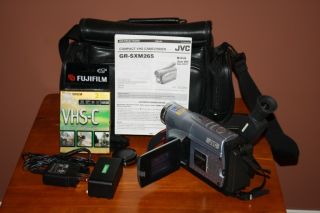 JVC GR SXM265U COMPACT SUPER VHS C CAMCORDER 700X ZOOM WITH