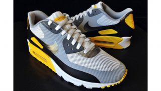 Nike Air Max 90 Hyperfuse Livestrong Hyp LAF NRG QS Infrared 526584