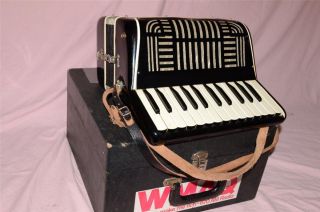 Beginner Piano Button Student Accordion 12 Keyboard Italy