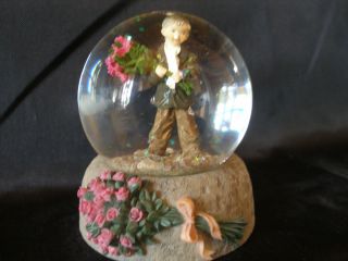 Kim Anderson Forever Young Snow Globe 248828 Bashful Beau Mint Perfect
