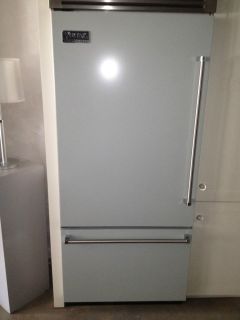 Viking Kitchen PACKAGE VCBB363 Refrigerator VGRT3024B Rangetop