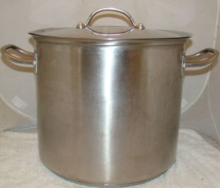 KIRKLAND SIGNATURE MADE IN ITALY 16 QT STAINLESS STEEL STOCK POT WITH