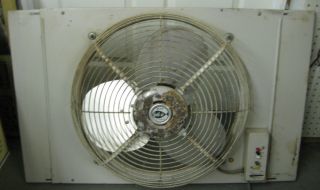 Vintage WTG Ventil Air Lakewood 19 Window Fan 2 Speed Reversible