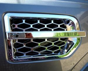 Chrome Side Vent for Land Rover Discovery 3 Disco 4 Look