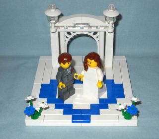 Lego Wedding Arch Cake Topper with Heart Bride Groom