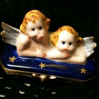 Limoges Collectible Double Cupid Trinket Box