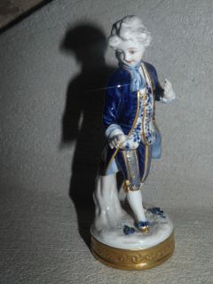 Antique Porcelain Statue Representing A Marquess Late 19th