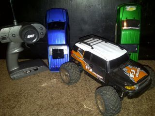 Losi Mini LST 4x4 4WD Radio Controlled Truck RTR with Extra Bodies