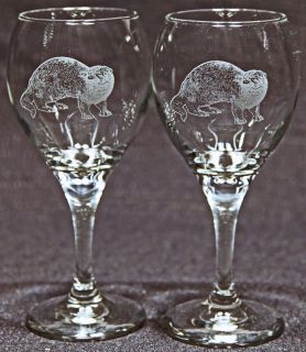 River Otter Laser Etched Teardrop Wine Glass PR