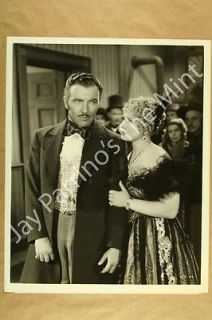 Photo PRESTON FOSTER, MARGARET IRVING The Outcasts of