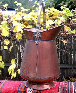 Large Antique/Vintag e COPPER Pot SCUTTLE w/Brass LION HEAD DEFT