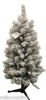 Winslow Flocked Pre Lit Artificial Christmas Tree 100 Clear Lights