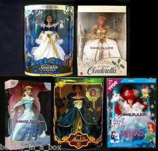 Jasmine Aurora Snow White Cinderella Ariel Holiday Princess Disney