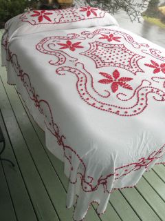 red Hand Tufted Vintage Candlewick bedspread 90x106 3/4th/ full