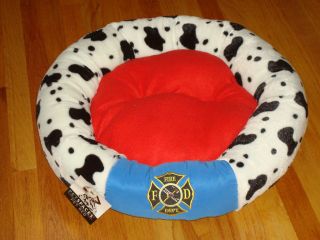 NEW PETSPACE DOG BED 25 ROUND DALMATION FUZZ RIM W/ FIRE DEPT. RED