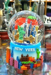 45 mm New York City Snow Globe, Colorful with Big Apple Inside, Small