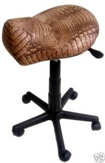 SADDLE STOOL CROC VINYL #114