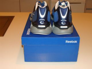 2012 13 Reebok Vancouver Canucks NHL Size 11 Zig Zag Dynamic Shoes