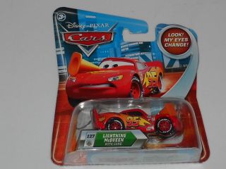 DISNEY PIXAR CARS LIGHTNING McQUEEN WITH CONE OLD FINAL LAP look