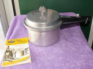 Vintage Mirro Matic 4Qt. Deluxe Pressure Cooker w/ Booklet