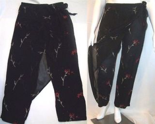 Chicos black red sarong wrap layer pants Chicos 3 (XL 14/16) Rayon