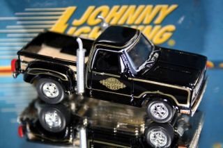 Johnny Lightning Classic Gold 1978 Dodge Midnight Express