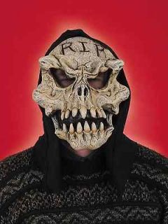 SKULL DEMON Latex Costume Mask ONE SIZE   Halloween   scary face mask