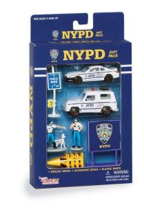 DARON NYPD 10 PIECE DIECAST GIFT PACK LAW ENFORCEMENT BRAND NEW IN BOX
